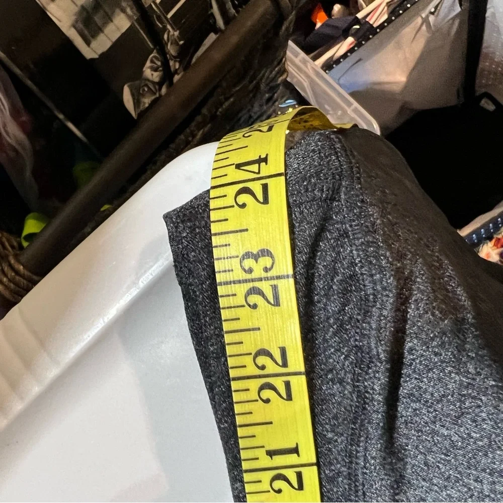 *FREE! with $9 purchase” High Waisted Capri length Leggings With Pocket
